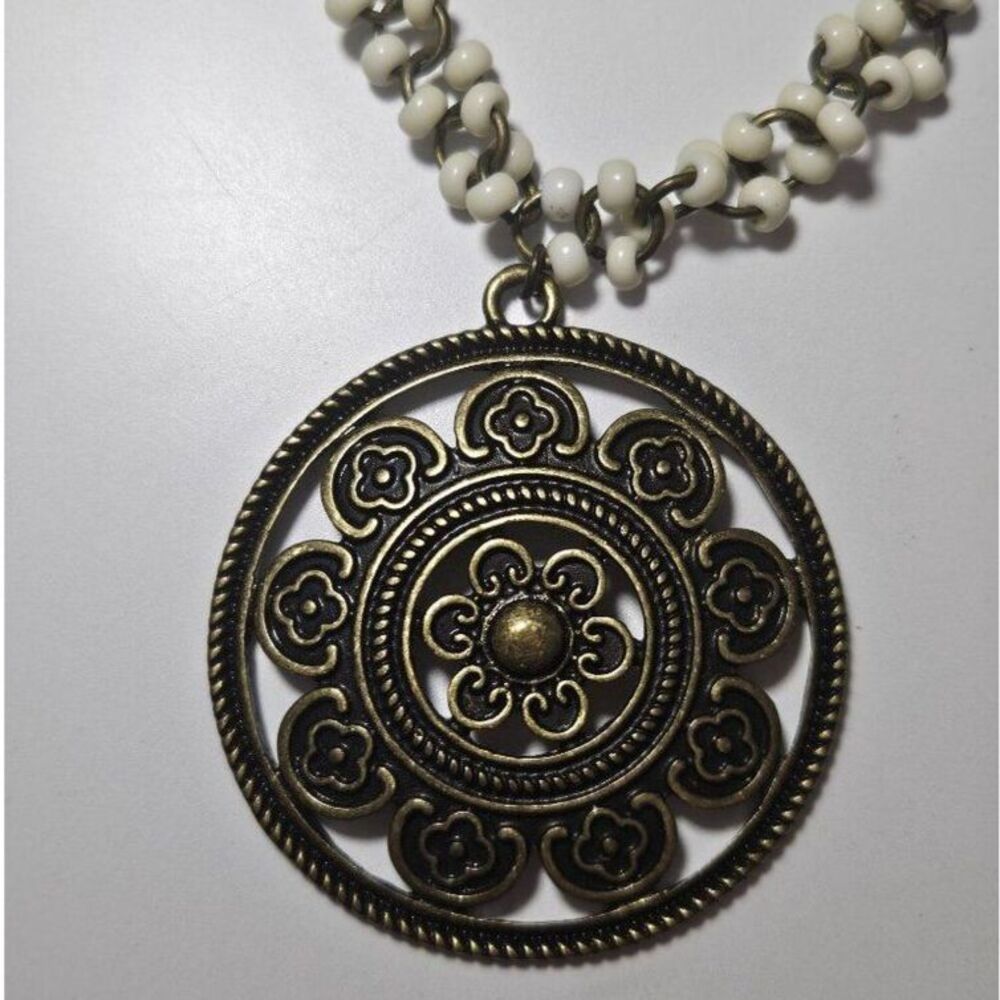 Cookie Lee circular pendant necklace 14-17"